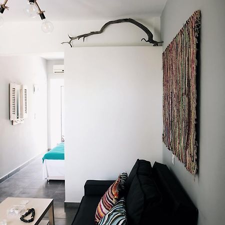 Esperida Rooms & Studios Амоопи Екстериор снимка