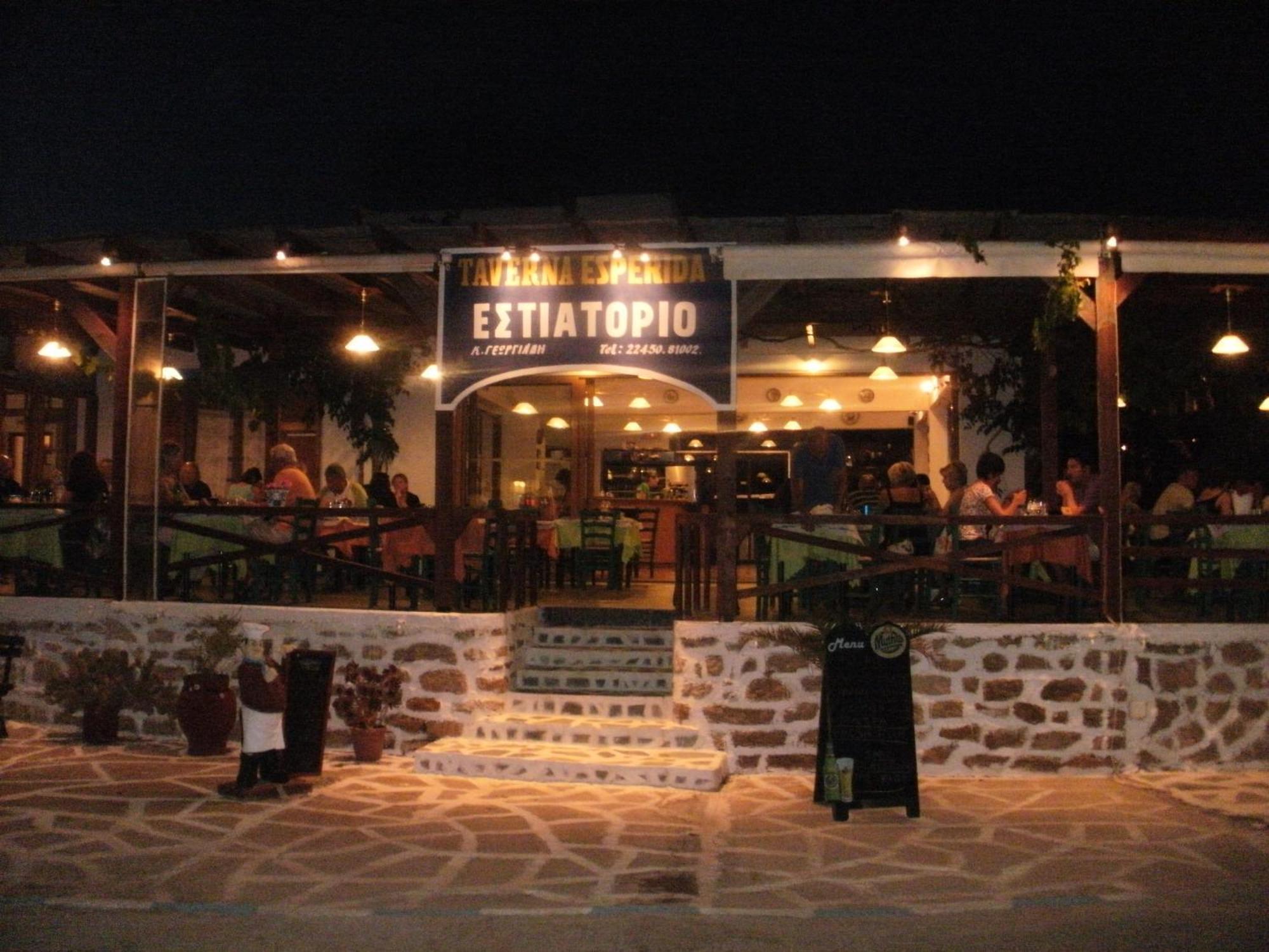 Esperida Rooms & Studios Амоопи Екстериор снимка