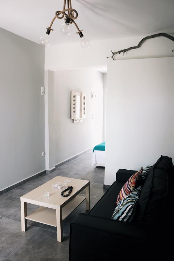 Esperida Rooms & Studios Амоопи Екстериор снимка