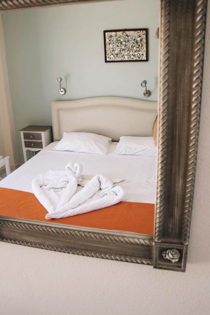 Esperida Rooms & Studios Амоопи Екстериор снимка
