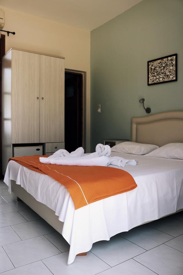 Esperida Rooms & Studios Амоопи Екстериор снимка